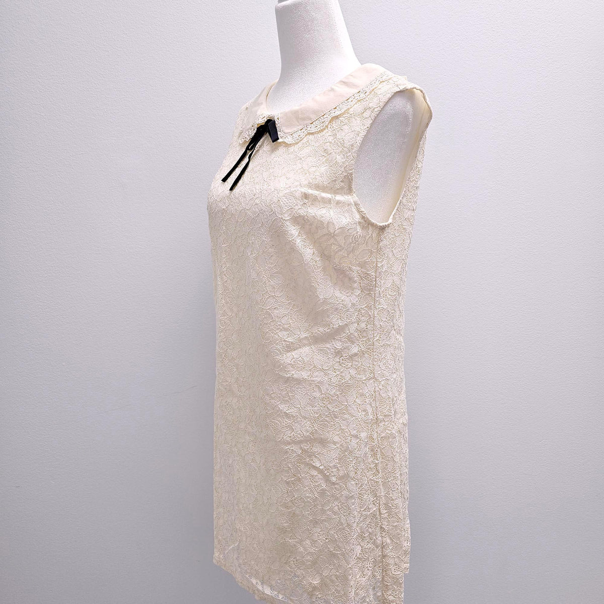 Preloved: My Darling Short Lace Detail Dress